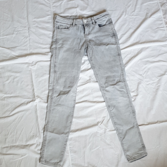 Zara jeans - Picture 2 of 4